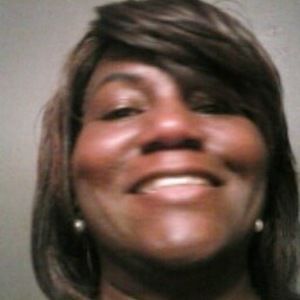 Meet your Posher, Lois